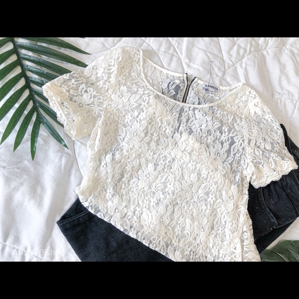 ✨Express | Laced Top Short Sleeve